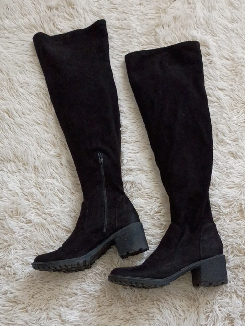 Black Thigh-High Suede Block Heel Boots! - Picture 4 of 8